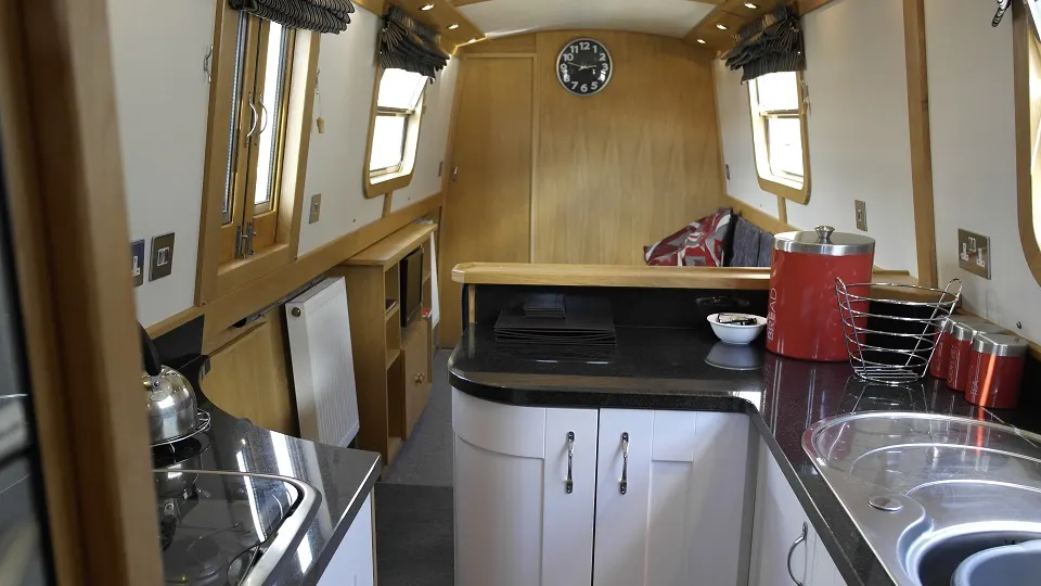 hire boat