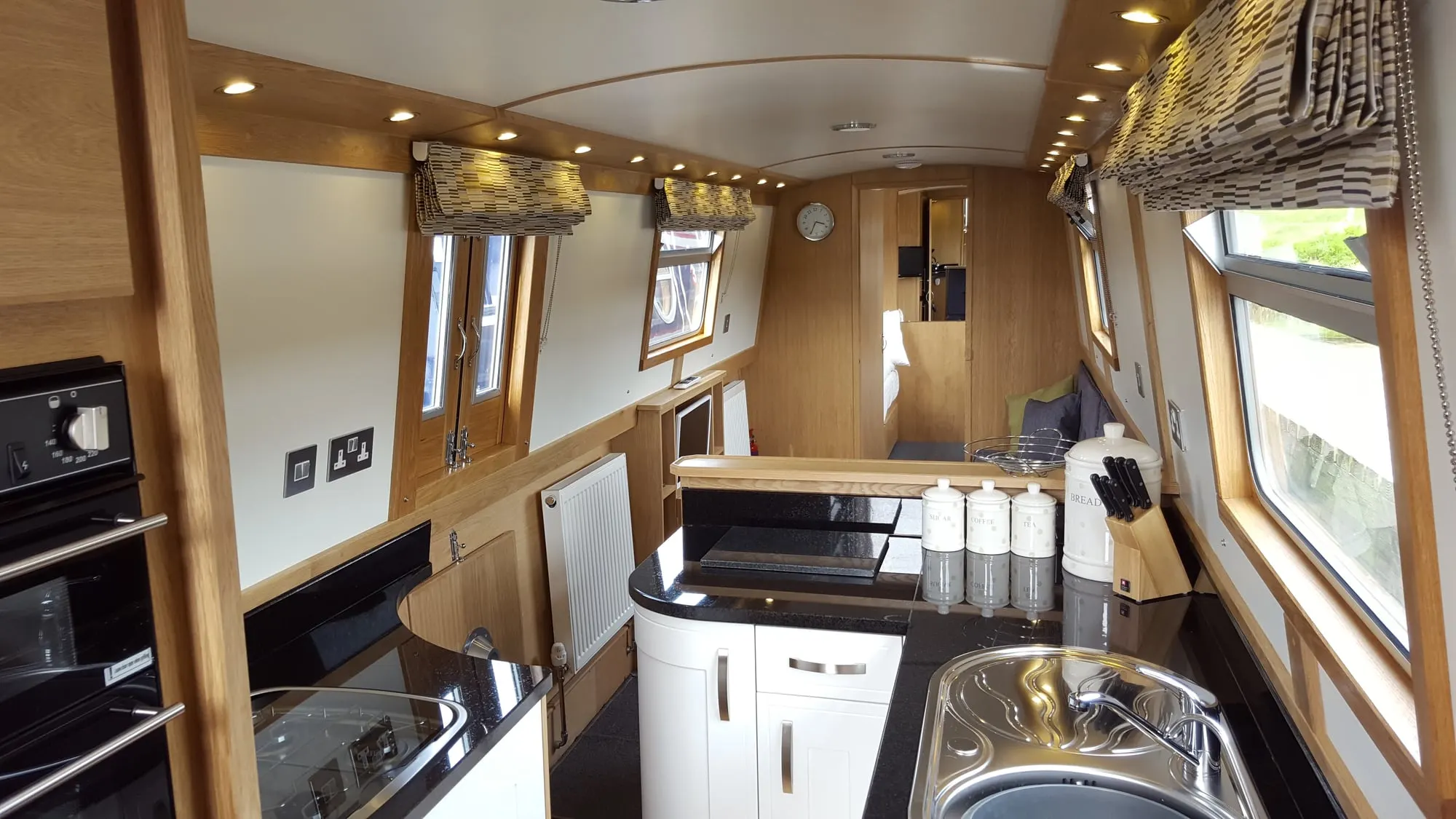 58ft Ex-Hire Narrowboat ‘Aqua Beatha’ For Sale – Sorry Now Sold