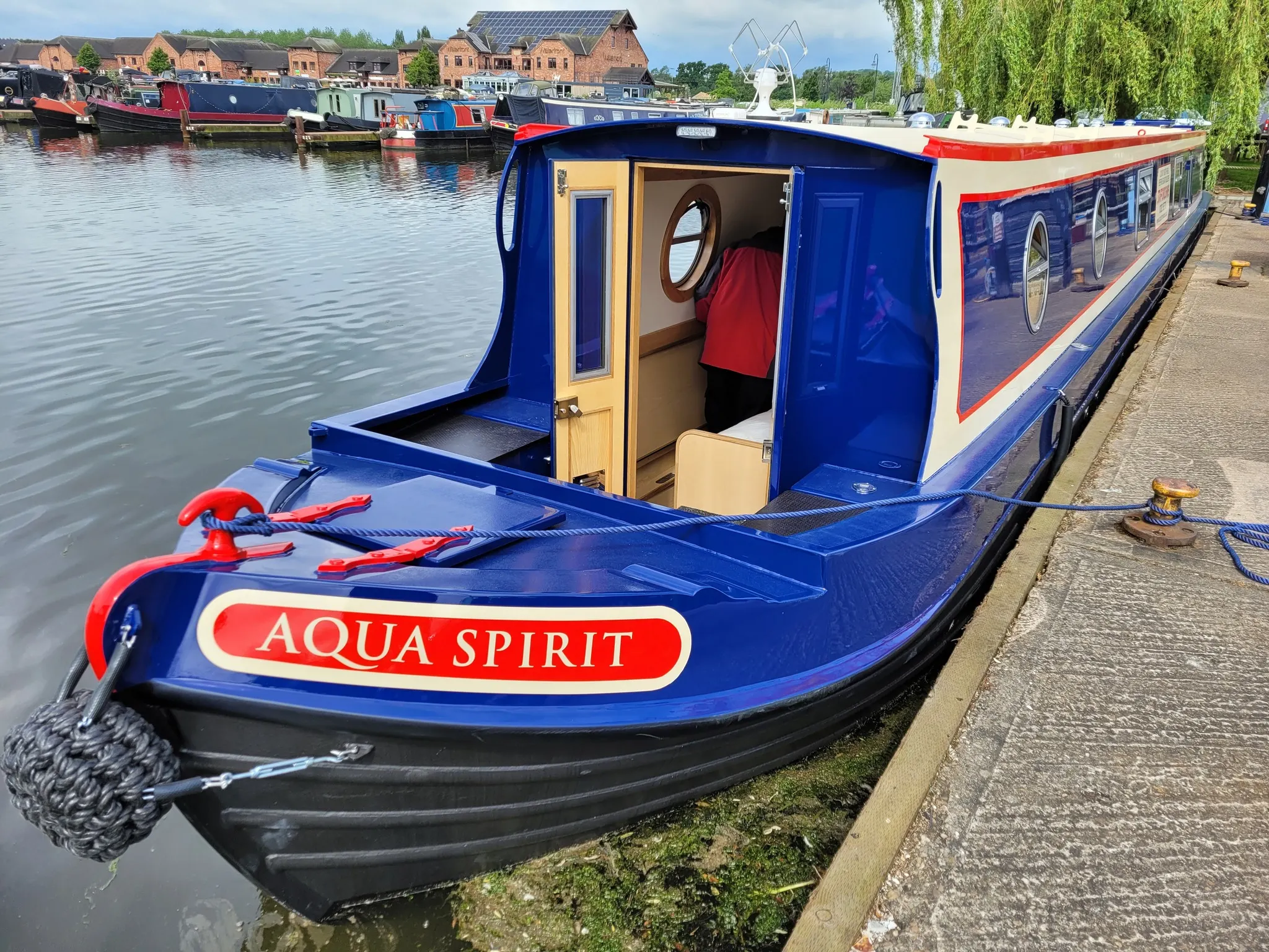 Narrowboat shared ownership