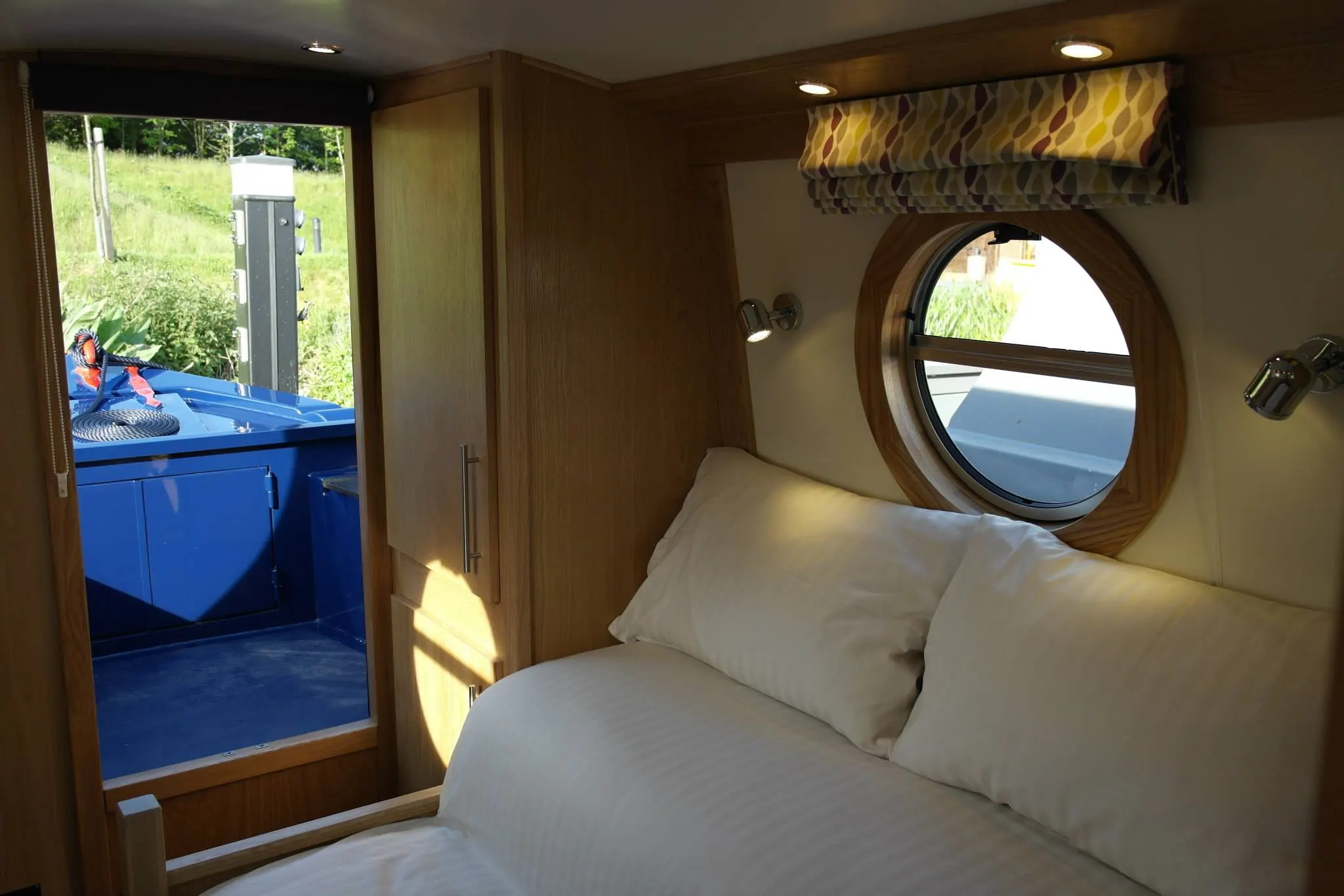 Narrowboat Hire