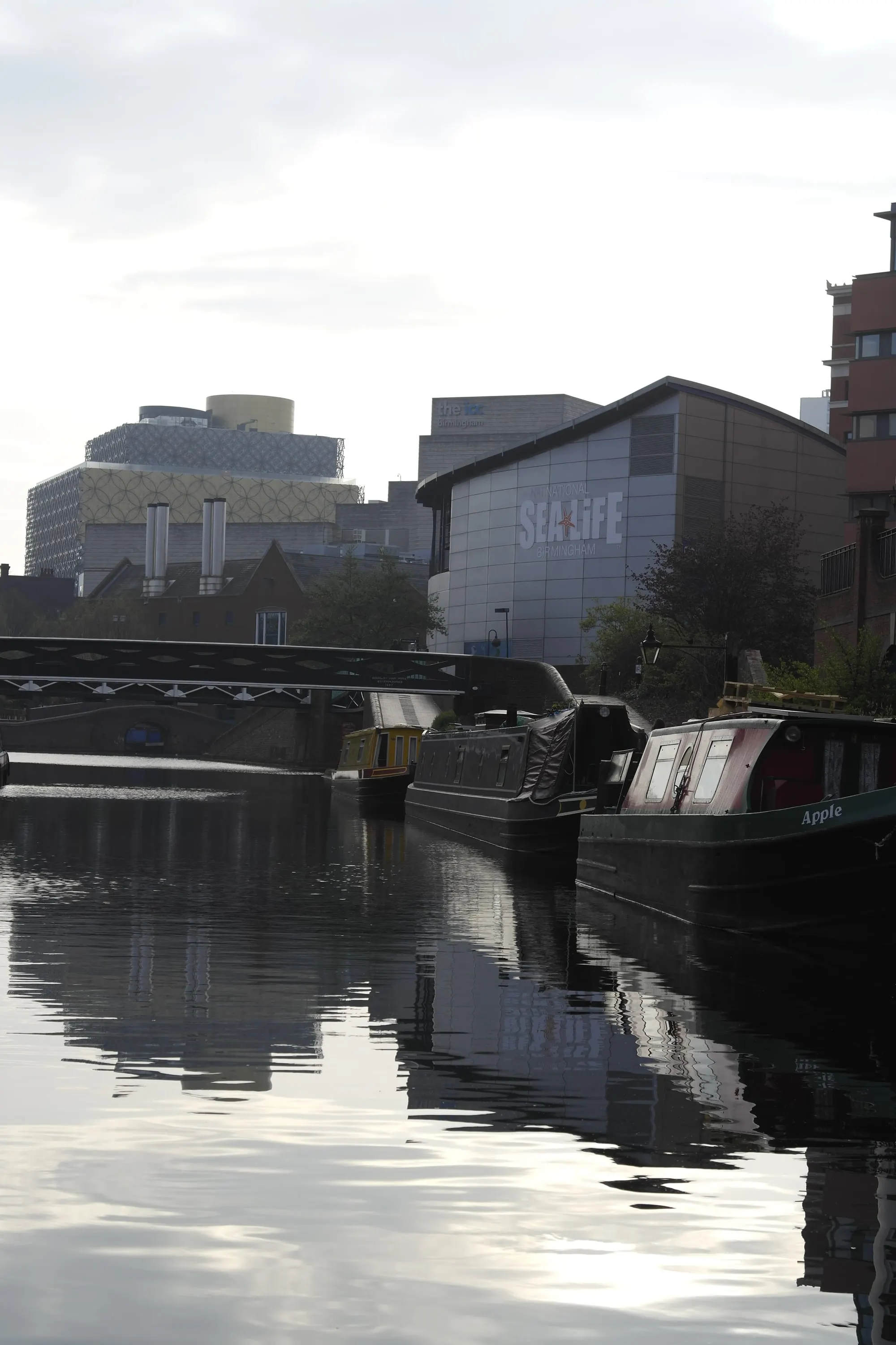 luxury canal boat holiday