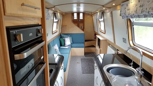 narrowboat builders