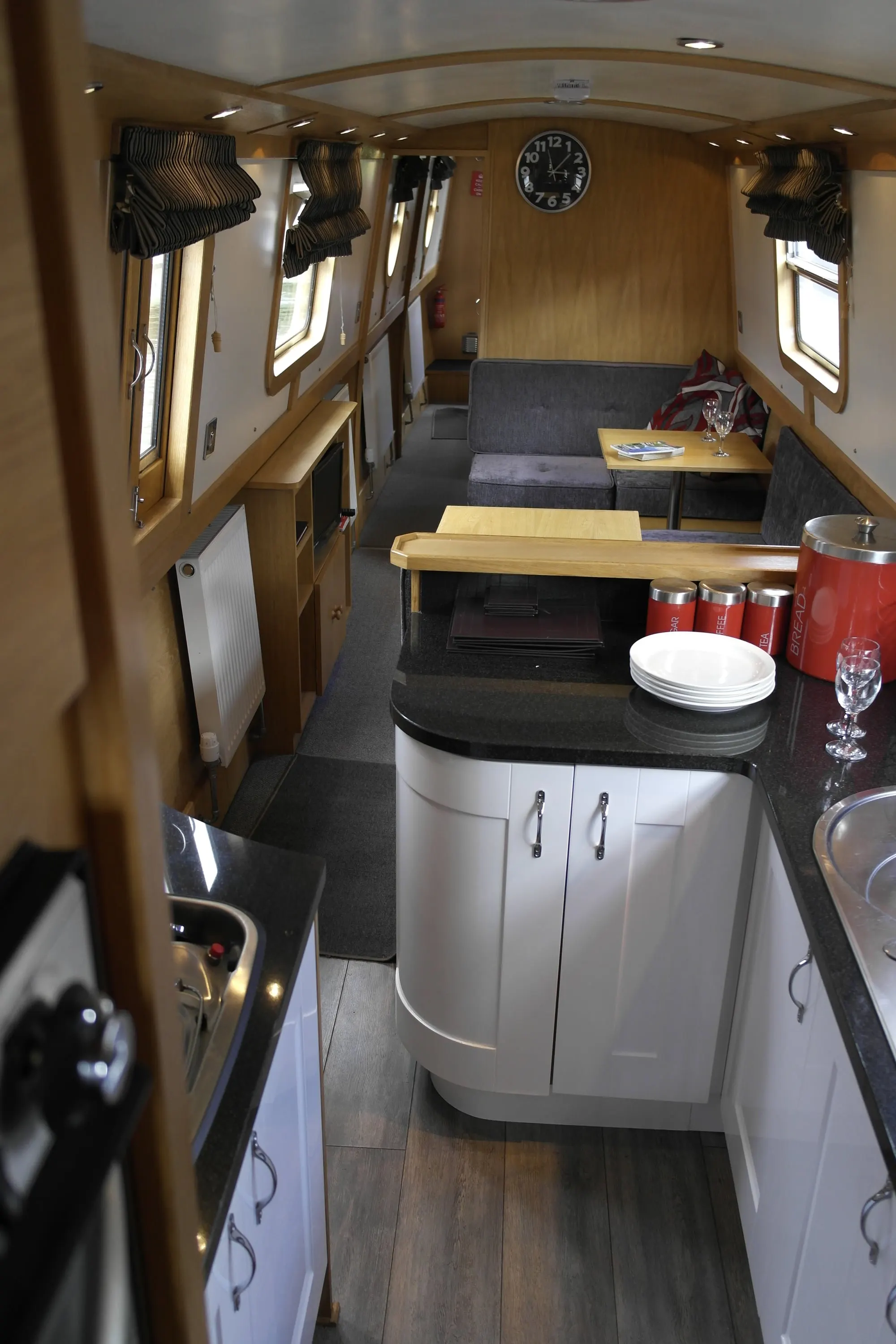 Luxury narrowboat hire