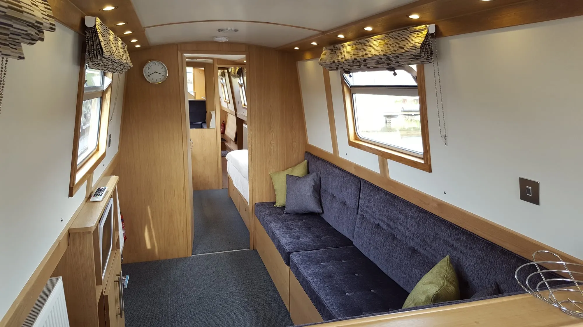 58ft Ex-Hire Narrowboat ‘Aqua Beatha’ For Sale – Sorry Now Sold, photo 3