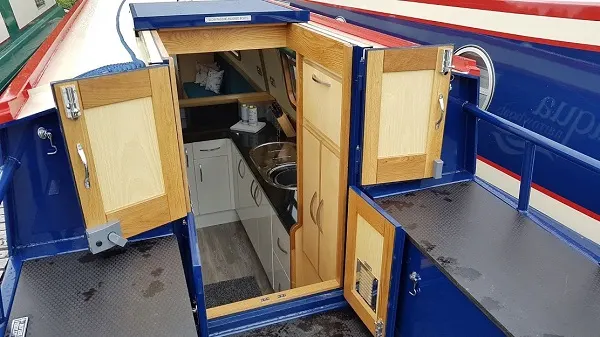 narrowboat hire