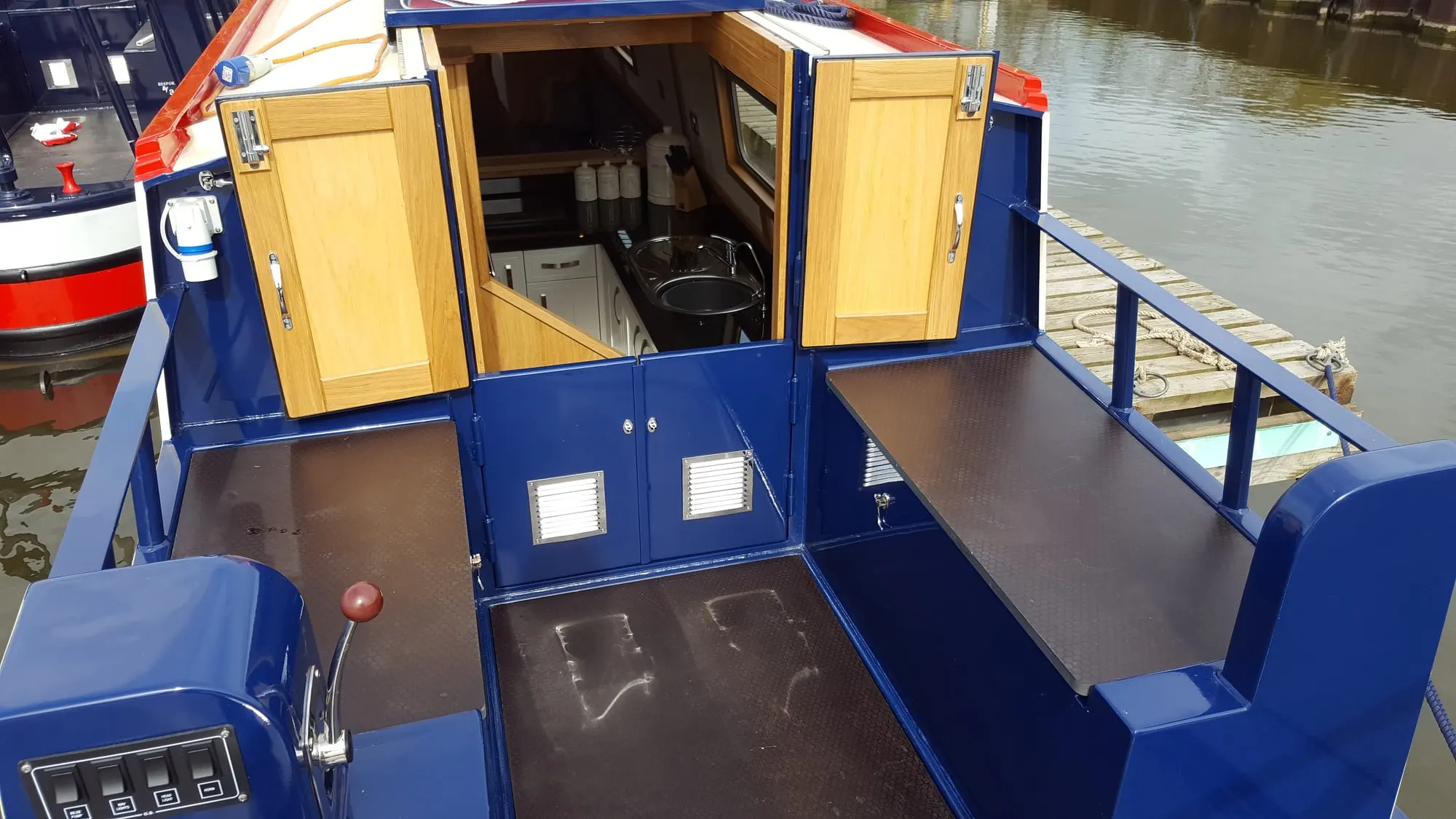 58ft Ex-Hire Narrowboat ‘Aqua Beatha’ For Sale – Sorry Now Sold, photo 8