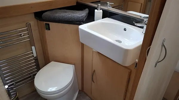 narrowboat hire