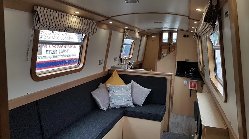 narrowboat builders