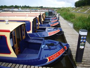 Last minute narrowboat hire