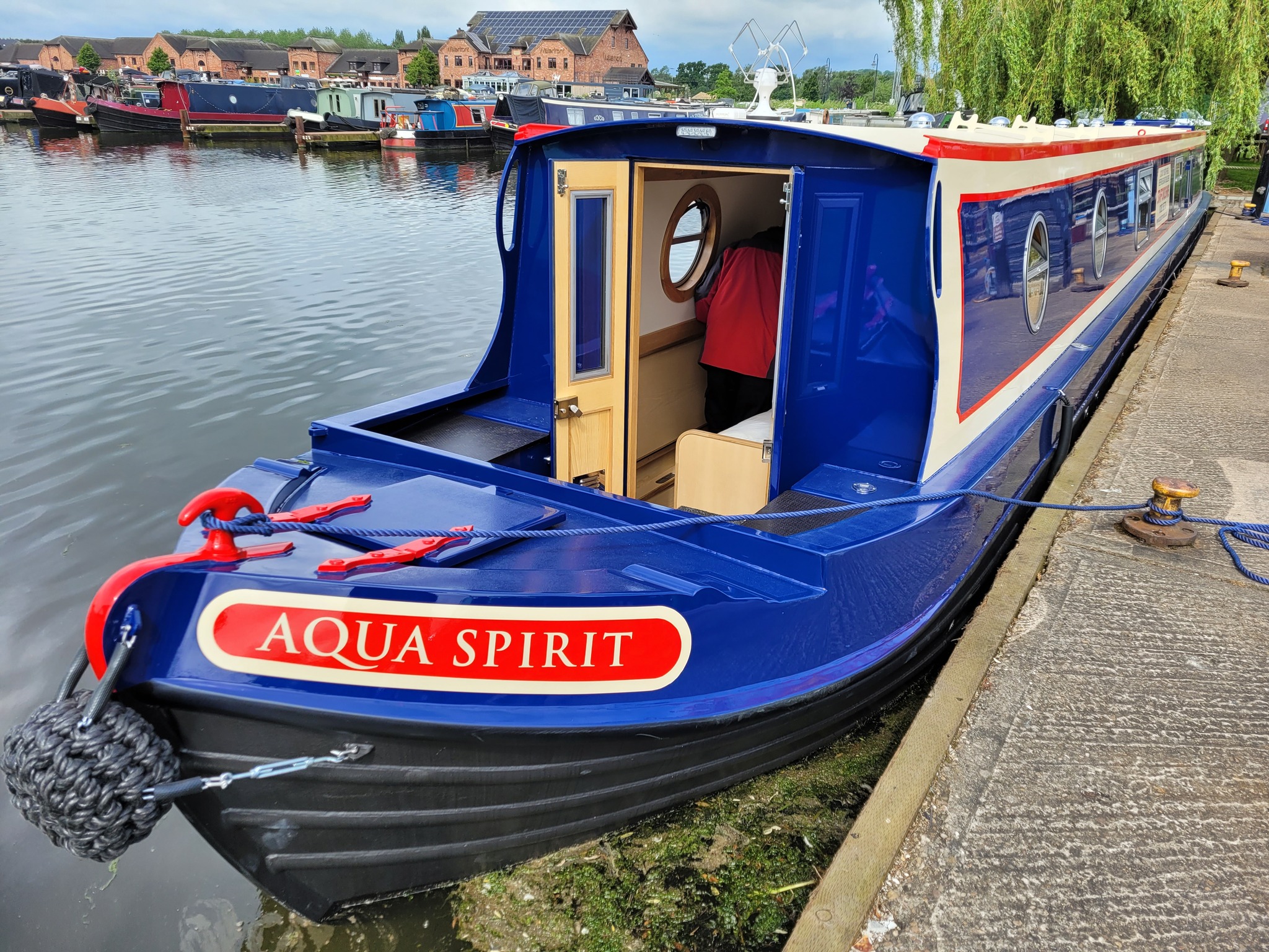 Narrowboat shared ownership